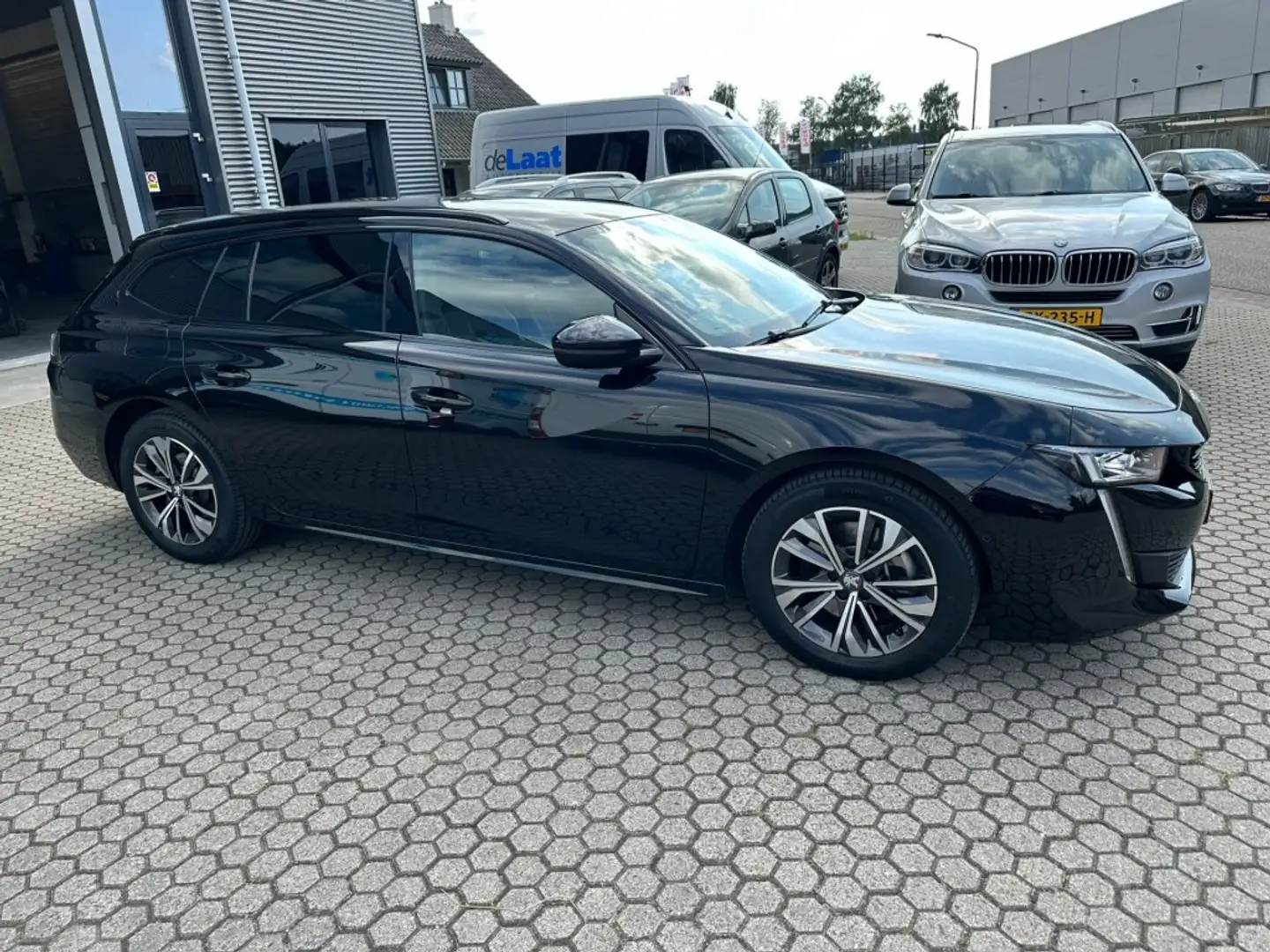 Peugeot 508 Hybrid, 1.6, Allure, pdc,camera,Navigatie,225PK, Negro - 1
