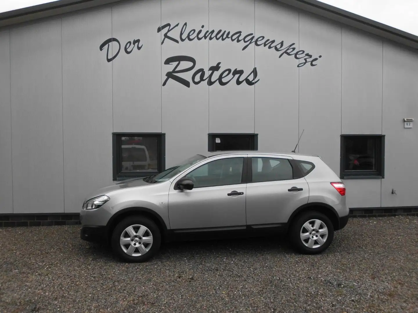 Nissan Qashqai 1.6 Visia KLIMA TEMPOMAT Silber - 1
