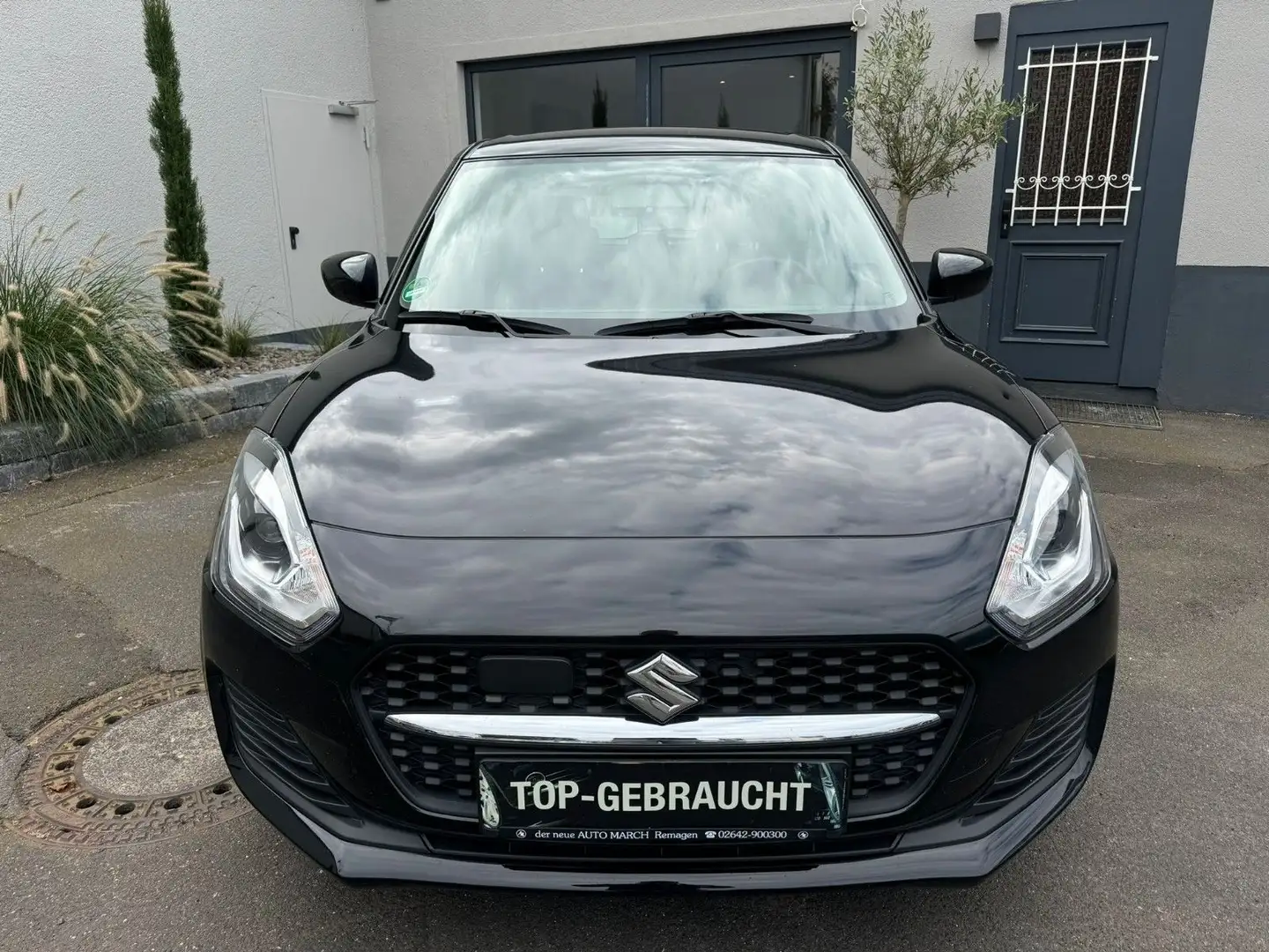 Suzuki Swift Club 1.2 Dualjet*1.Hand* Schwarz - 2