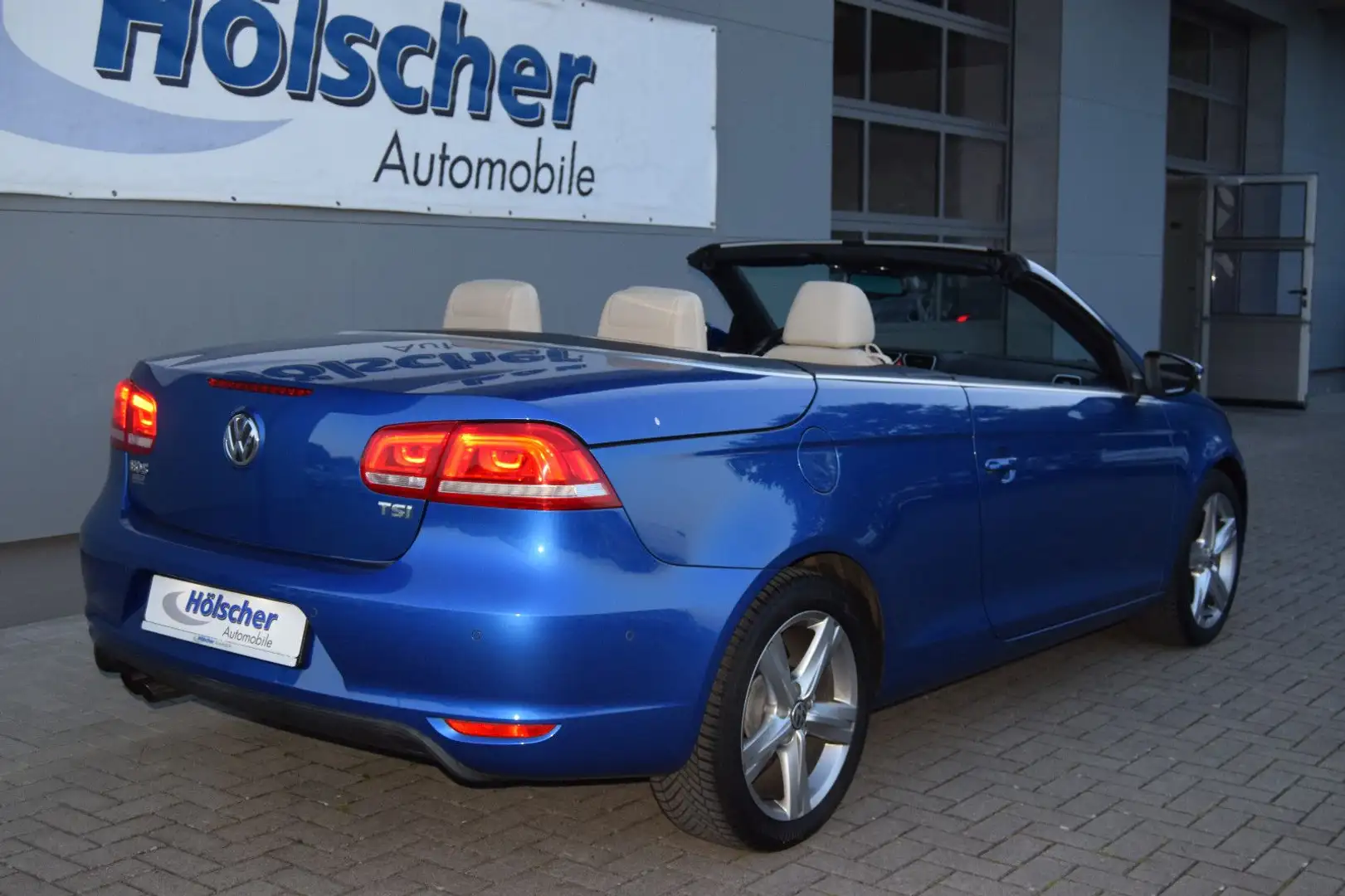 Volkswagen Eos 1.4 TSI Sport & Style;Navi,Leder,Xenon Parks Bleu - 2
