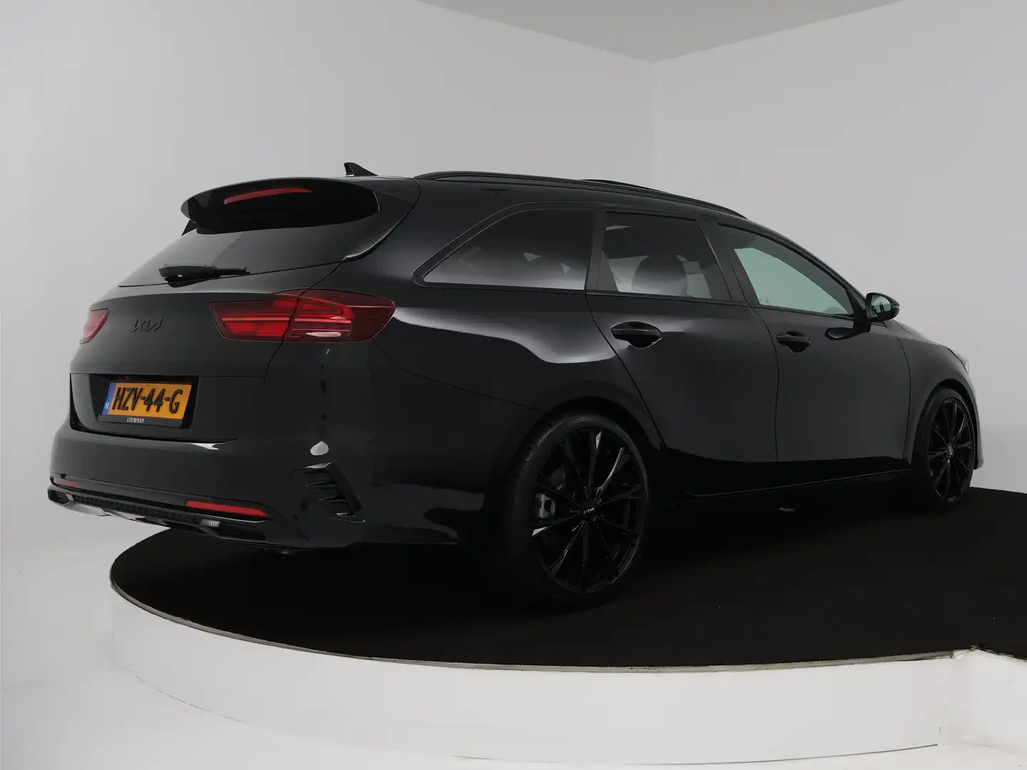Kia Ceed SW / cee'd SW Sportswagon 1.5 T-GDi GT-PlusLine | Company Car | Noir - 2