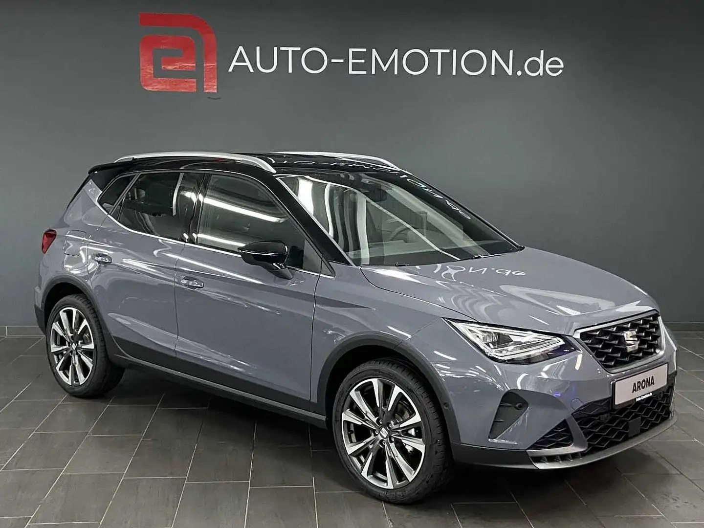 SEAT Arona FR Anniversary Edition 1.0 Eco TSI DSG Grijs - 2