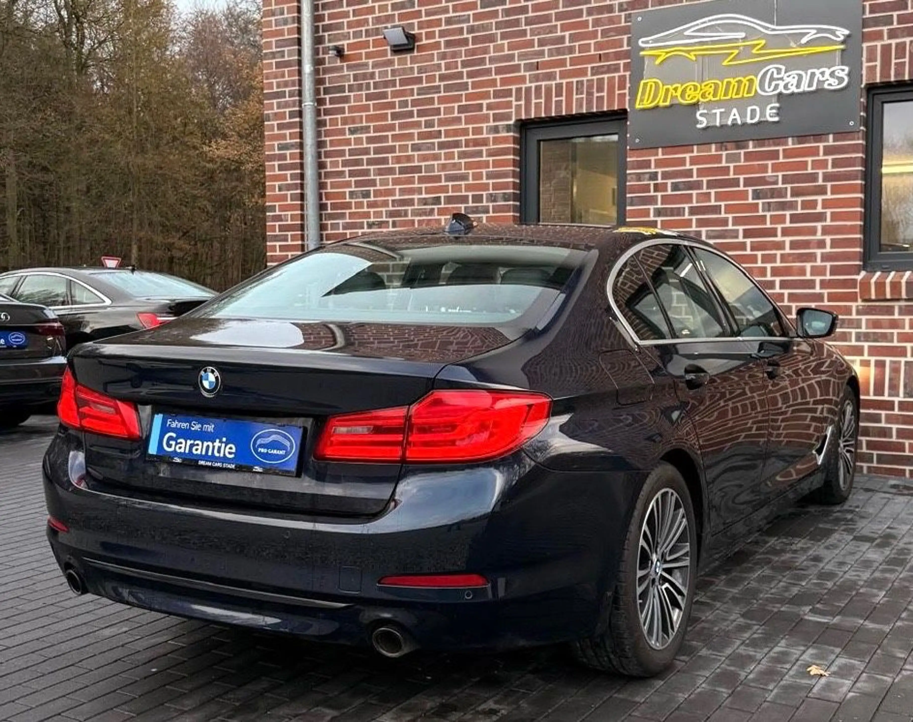 BMW 520 d M-Sport Line Schiebedach*Virtual*Leder*LED — photo 2