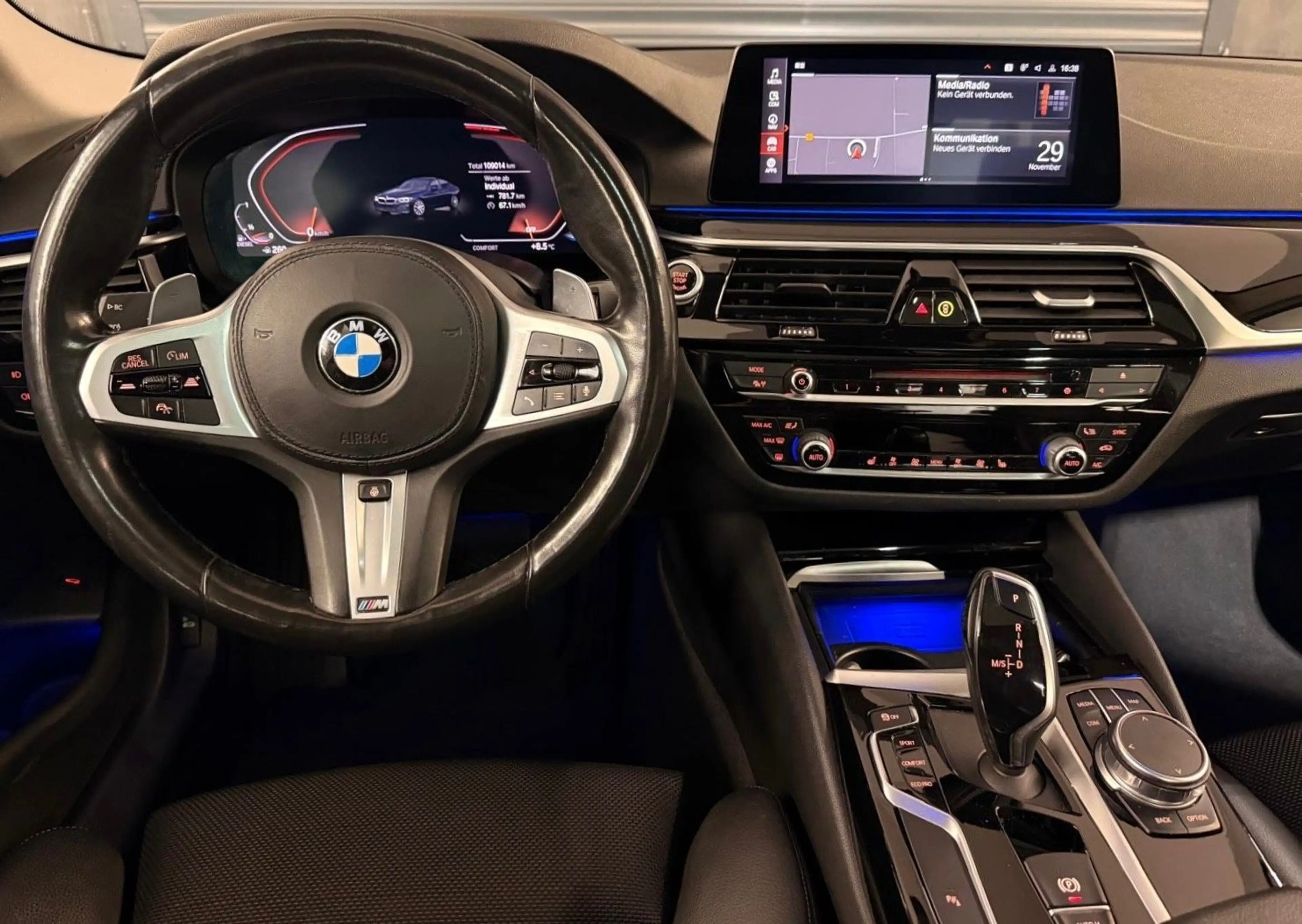 BMW 520 d M-Sport Line Schiebedach*Virtual*Leder*LED — photo 11