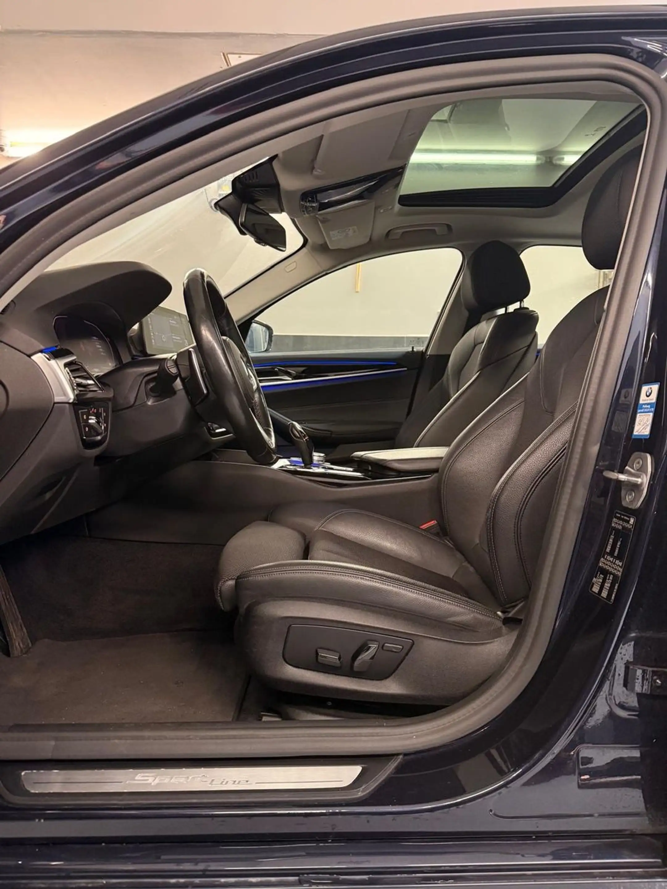 BMW 520 d M-Sport Line Schiebedach*Virtual*Leder*LED — photo 9