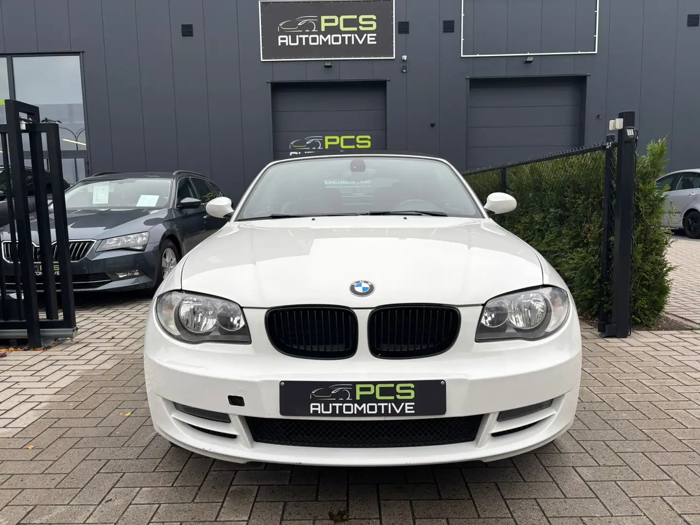 BMW 118 2.0 Benzine Cabrio / 12 mnd Garantie / M pakket Bianco - 2