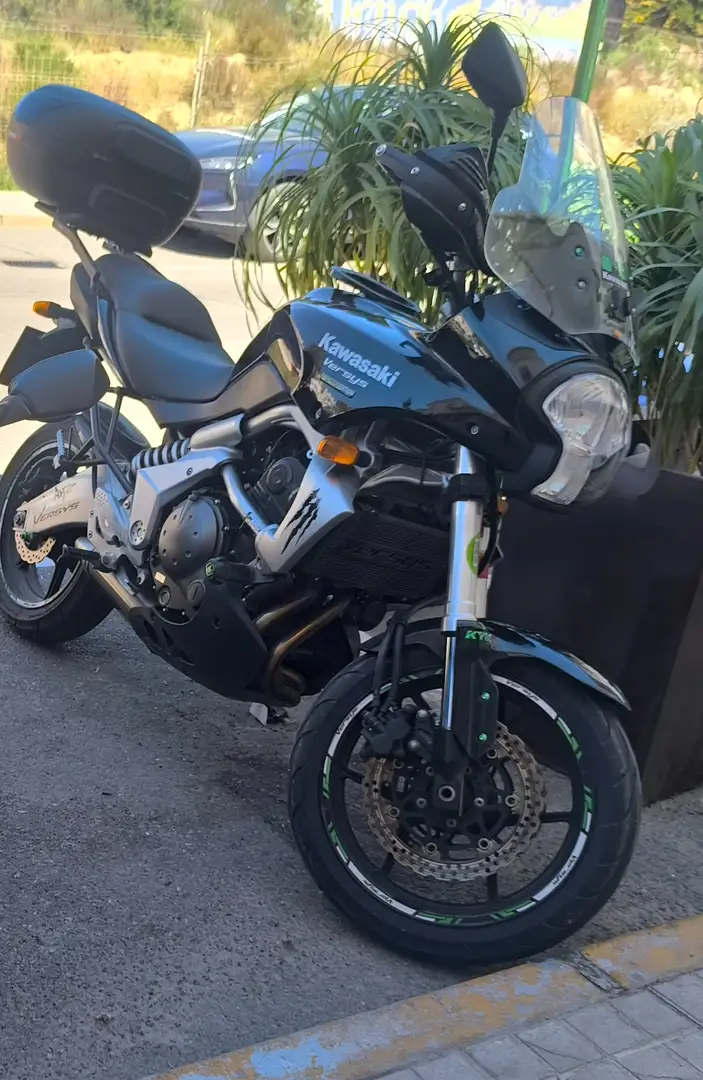Kawasaki Versys 650 Negro - 1