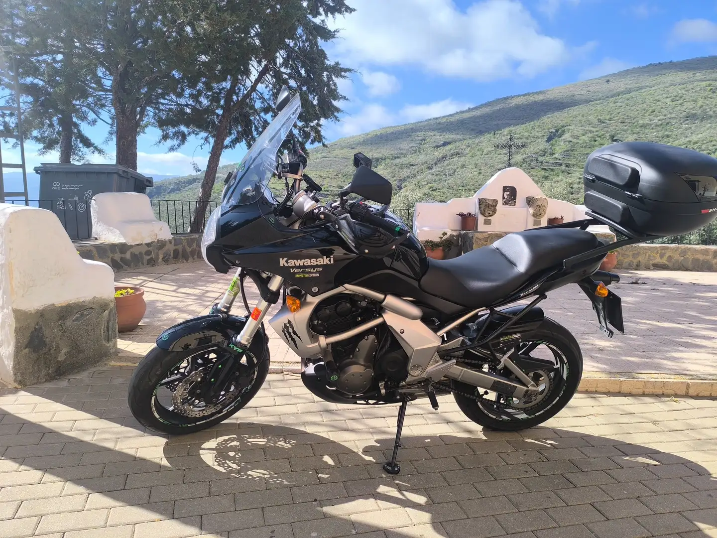 Kawasaki Versys 650 Negro - 2