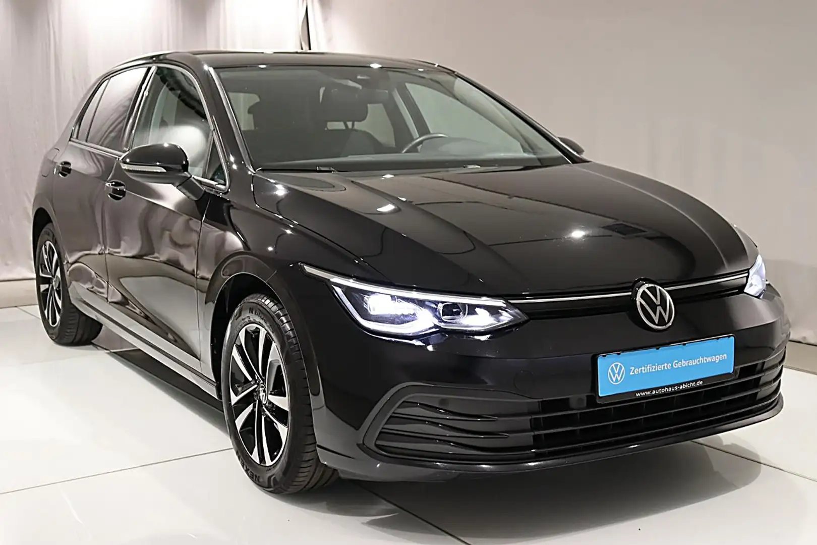 Volkswagen Golf UNITED 1.5 TSI LED NAVI PDC TEMPOMAT ACC FREISP. Schwarz - 2