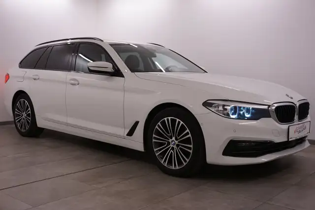 BMW 520 d Sport Line // Abstandstemp. // Harman-Kardon