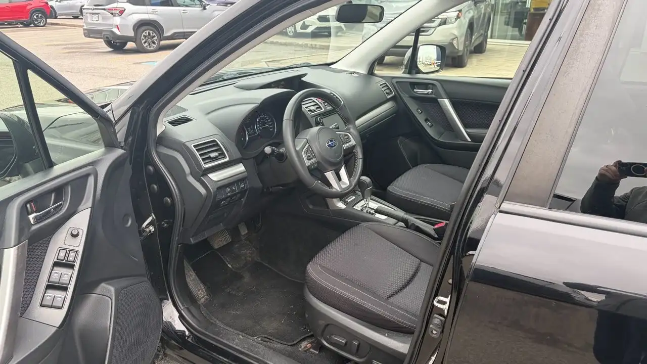 Subaru Forester снимка Subaru Forester