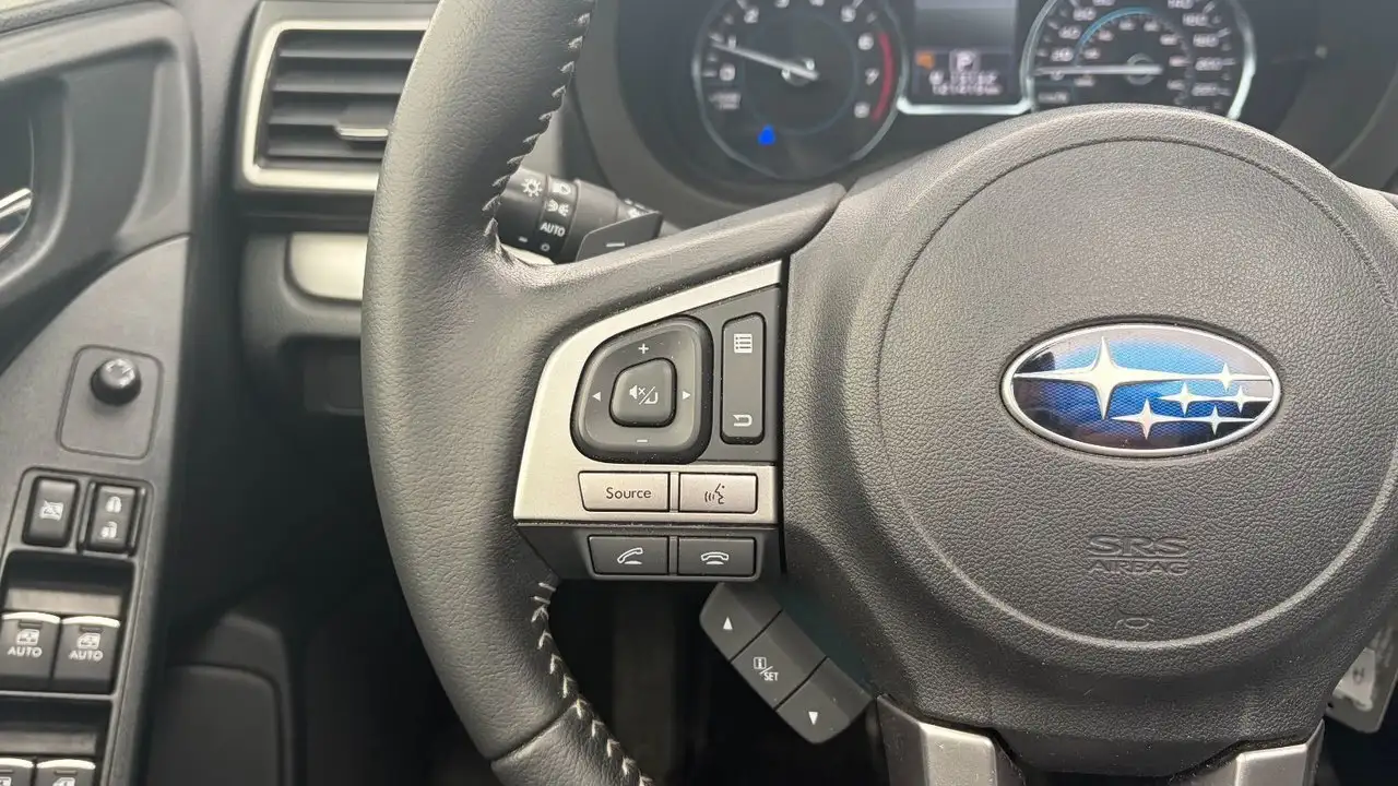 Subaru Forester снимка Subaru Forester