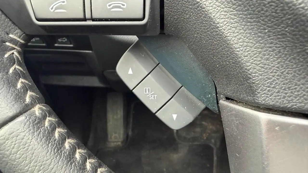 Subaru Forester снимка Subaru Forester
