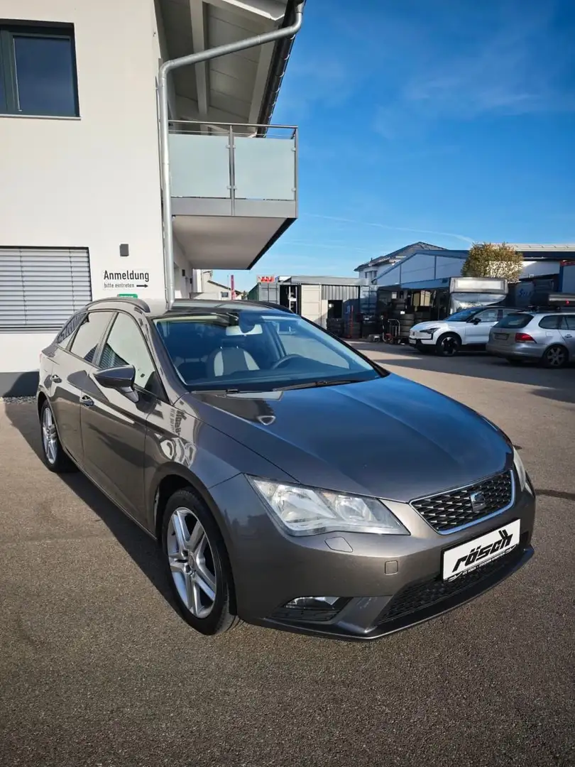 SEAT Leon ST Reference SITZHEIZUNG*FREISPRECH*KLIMA* Grau - 1