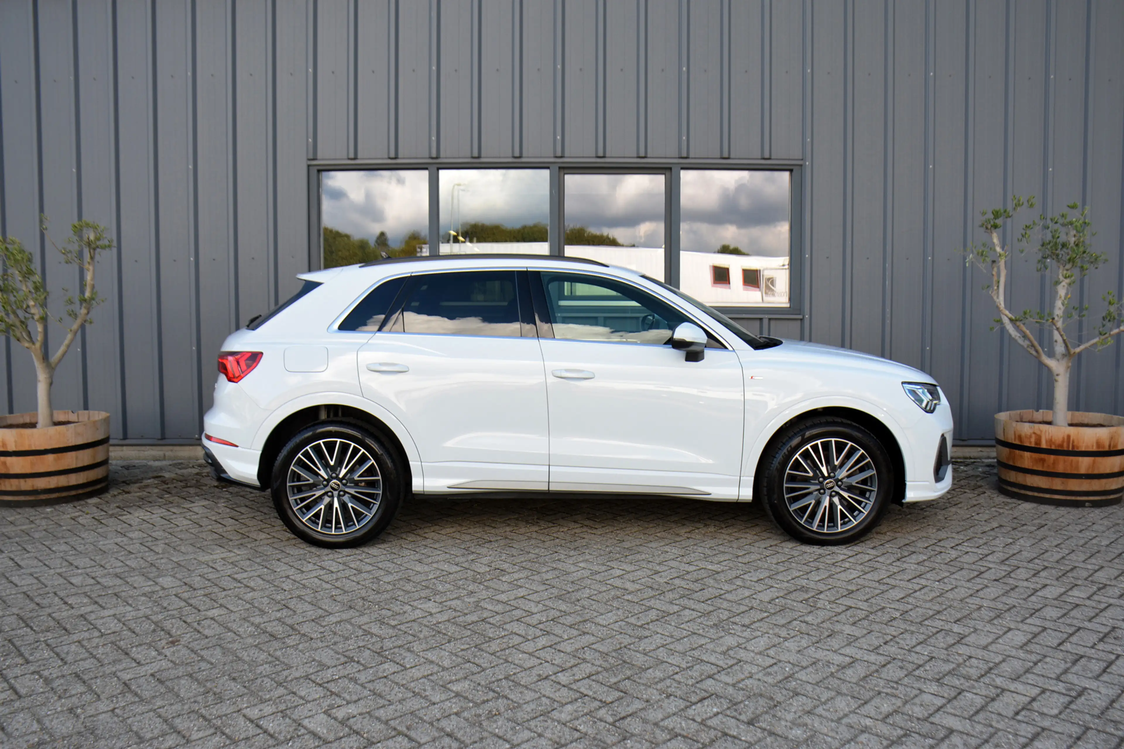 Audi Q3 1.4 TFSI e 245pk sTtronic S Line * LED * Camera * — photo 10