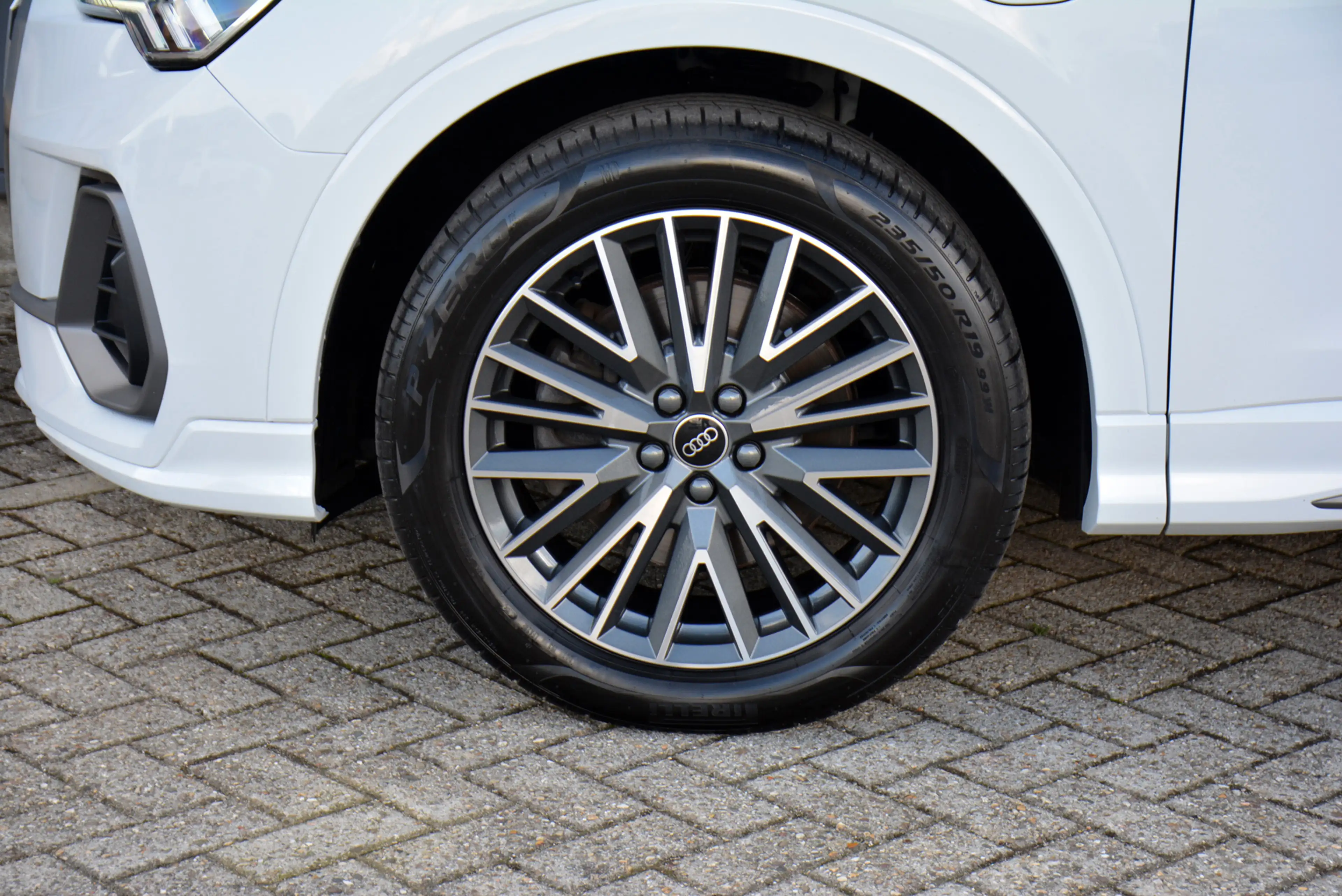 Audi Q3 1.4 TFSI e 245pk sTtronic S Line * LED * Camera * — photo 35