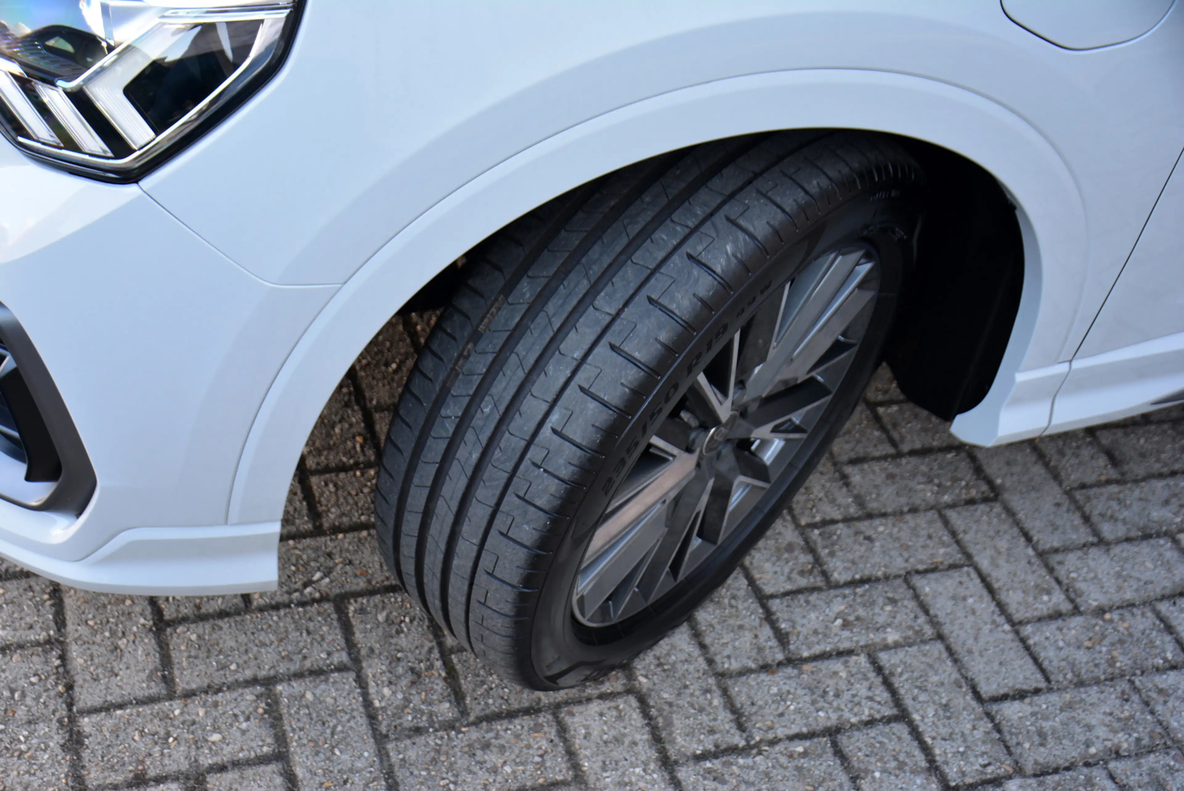 Audi Q3 1.4 TFSI e 245pk sTtronic S Line * LED * Camera * — photo 46