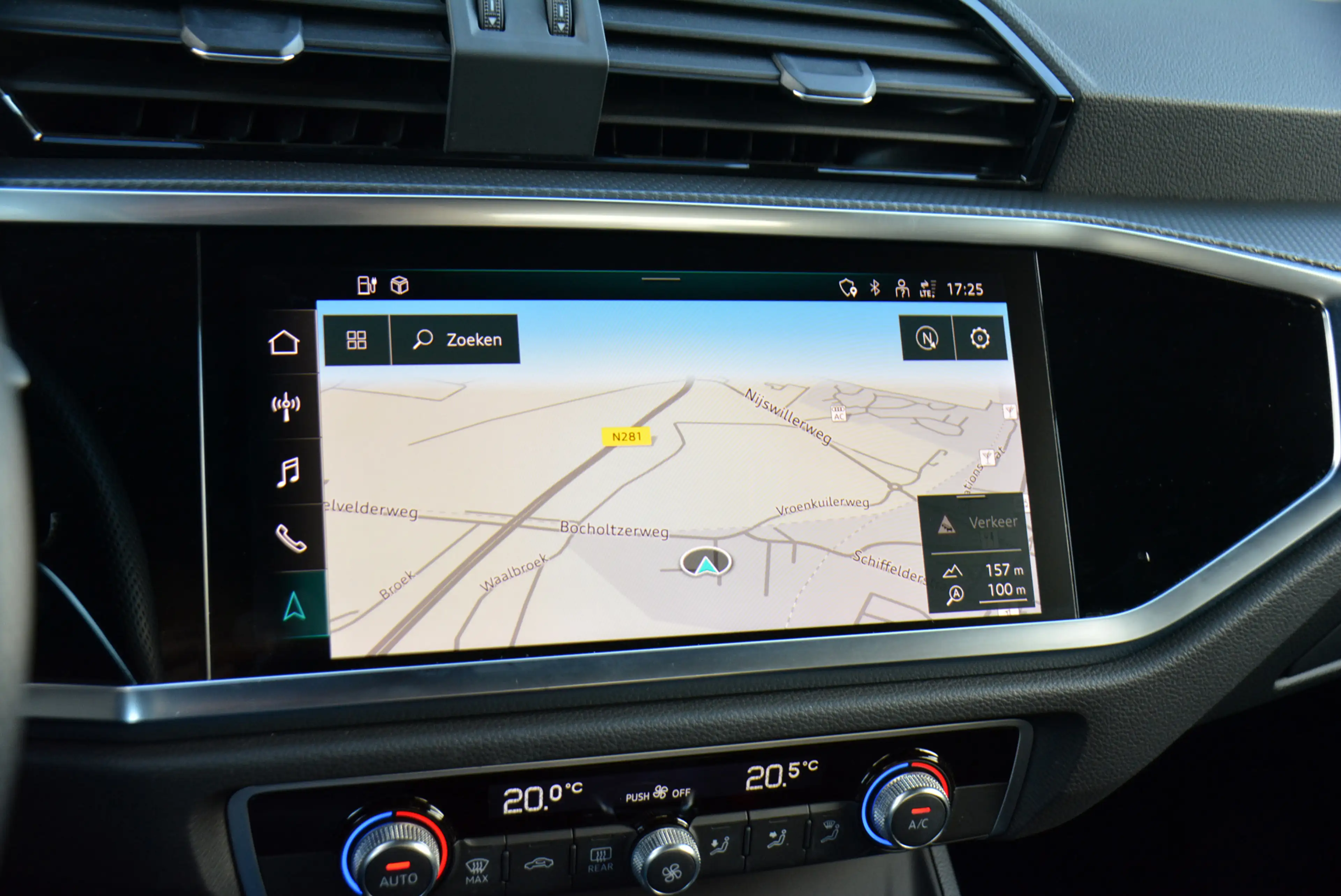 Audi Q3 1.4 TFSI e 245pk sTtronic S Line * LED * Camera * — photo 13