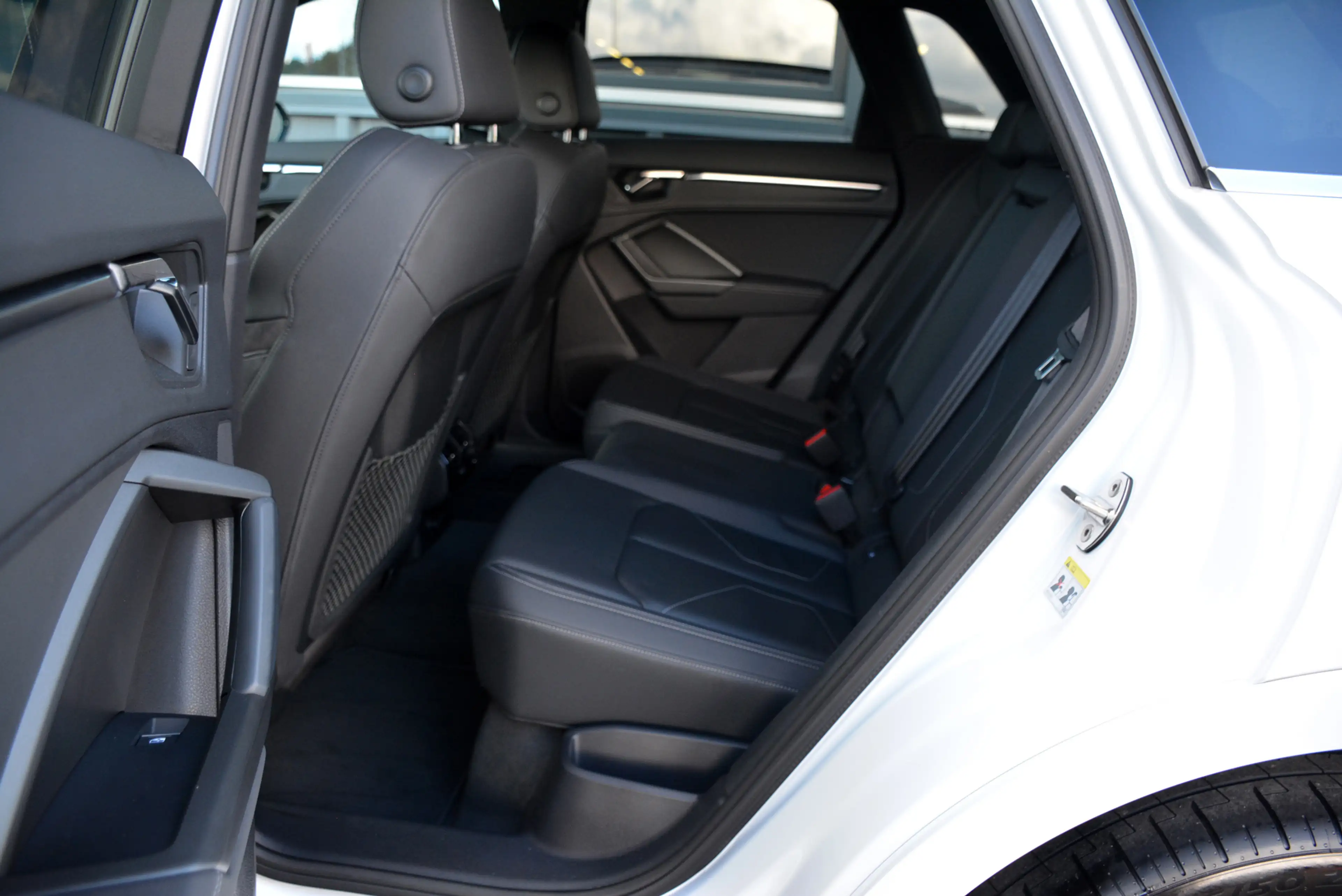 Audi Q3 1.4 TFSI e 245pk sTtronic S Line * LED * Camera * — photo 22