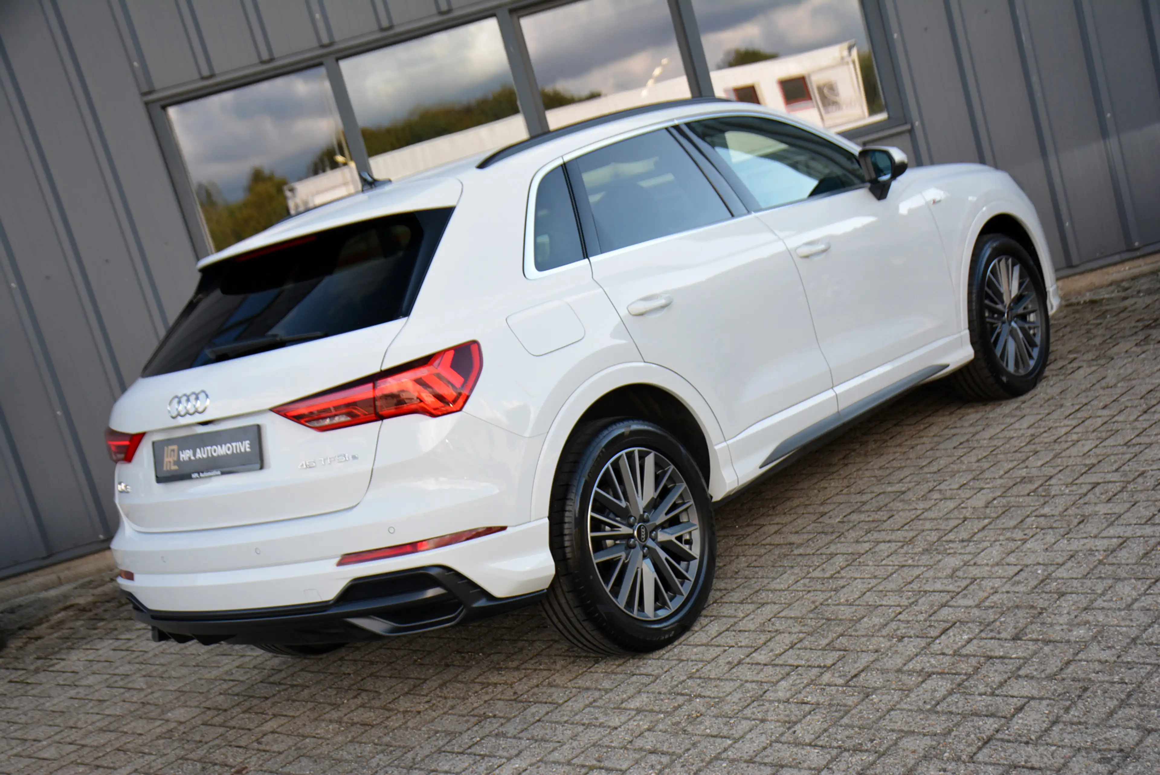 Audi Q3 1.4 TFSI e 245pk sTtronic S Line * LED * Camera * — photo 45