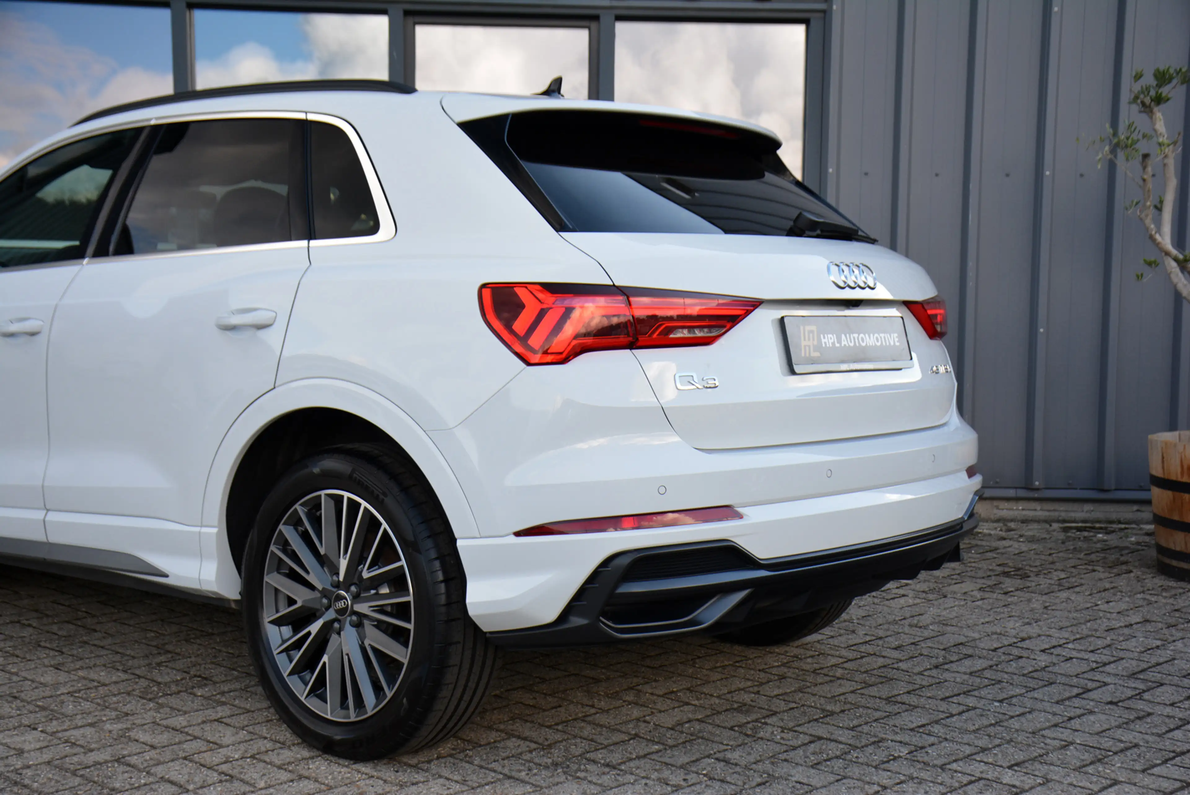 Audi Q3 1.4 TFSI e 245pk sTtronic S Line * LED * Camera * — photo 28
