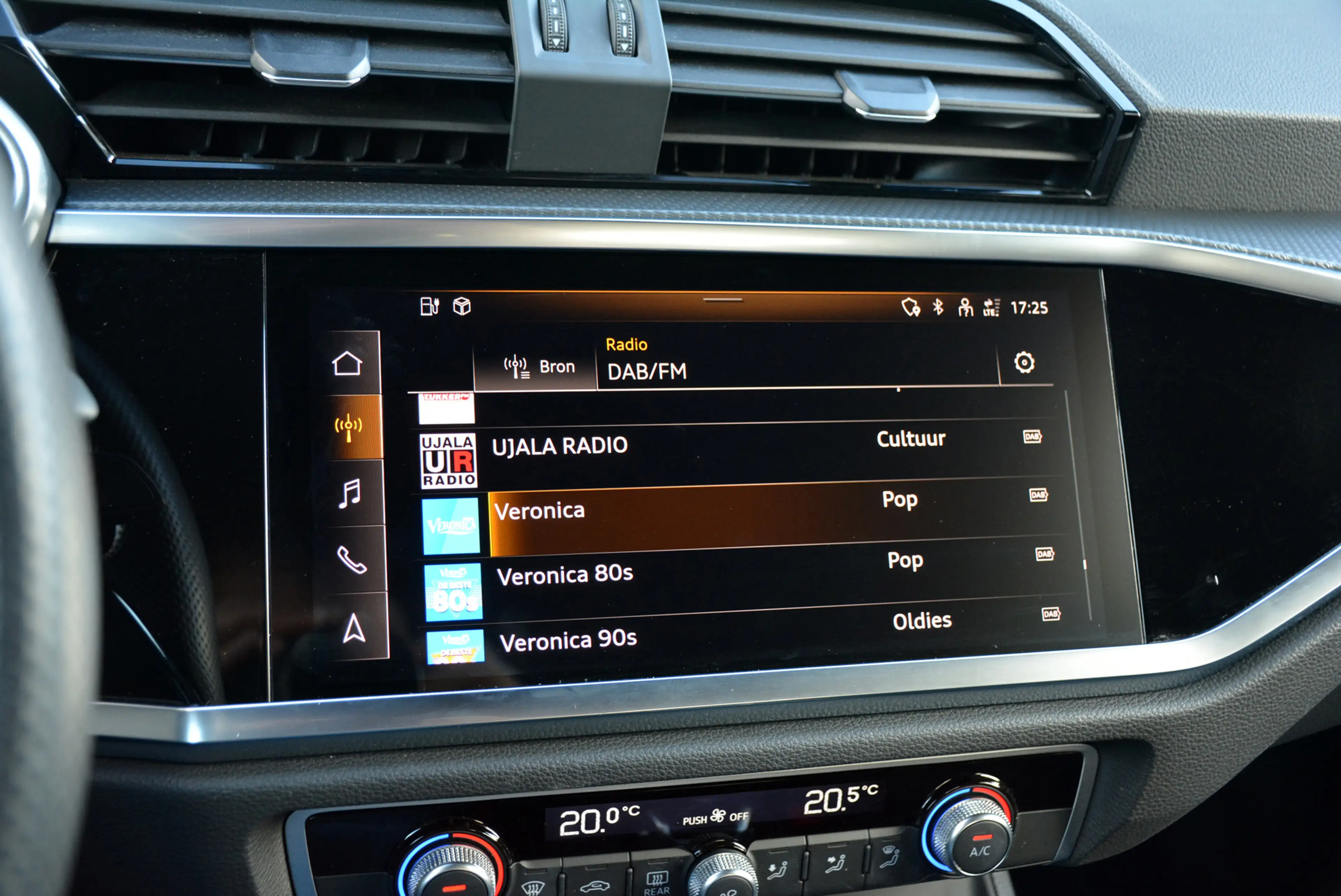 Audi Q3 1.4 TFSI e 245pk sTtronic S Line * LED * Camera * — photo 16