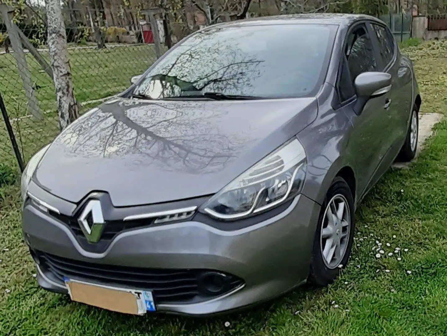 Renault Clio Clio IV TCe 90 Energy eco2 Dynamique Gris - 1