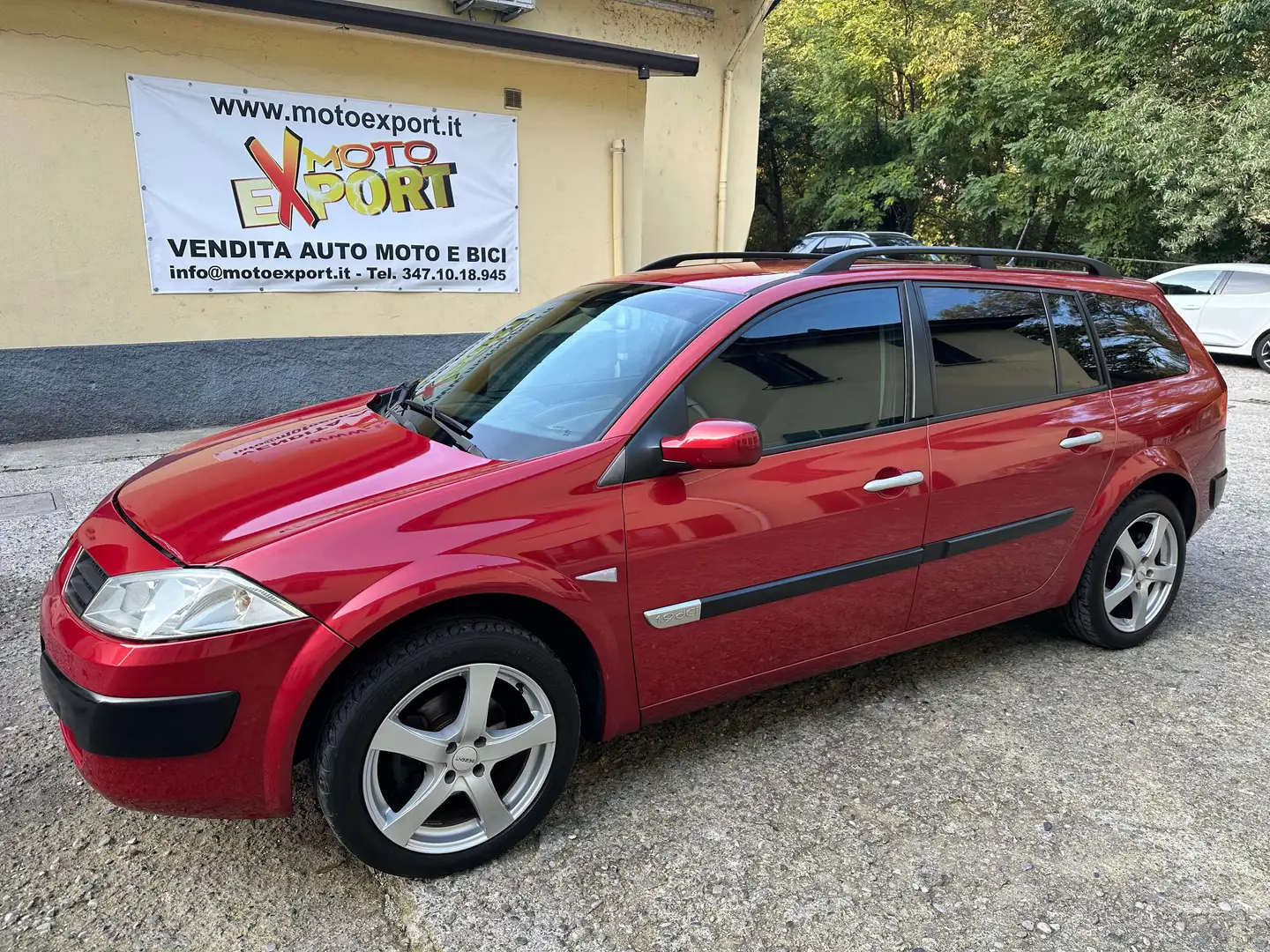 Renault Megane Grandtour 1.9 dci Luxe Dynamique 120cv Rosso - 1