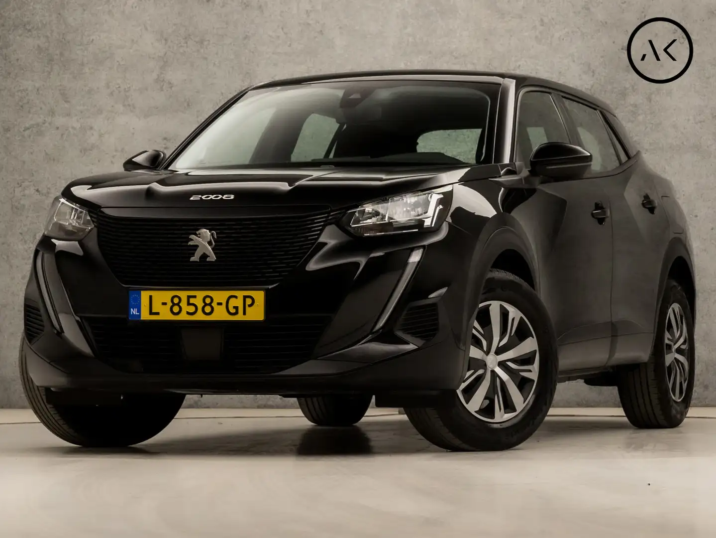 Peugeot 2008 1.2 PureTech Sport (APPLE CARPLAY, LANE ASSIST, PA Zwart - 1