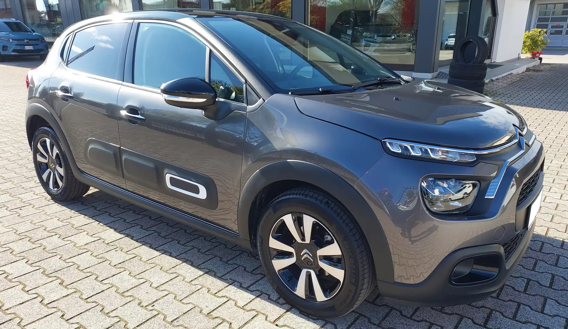 Citroen C3 1.2 puretech Shine 83cv Gris - 2