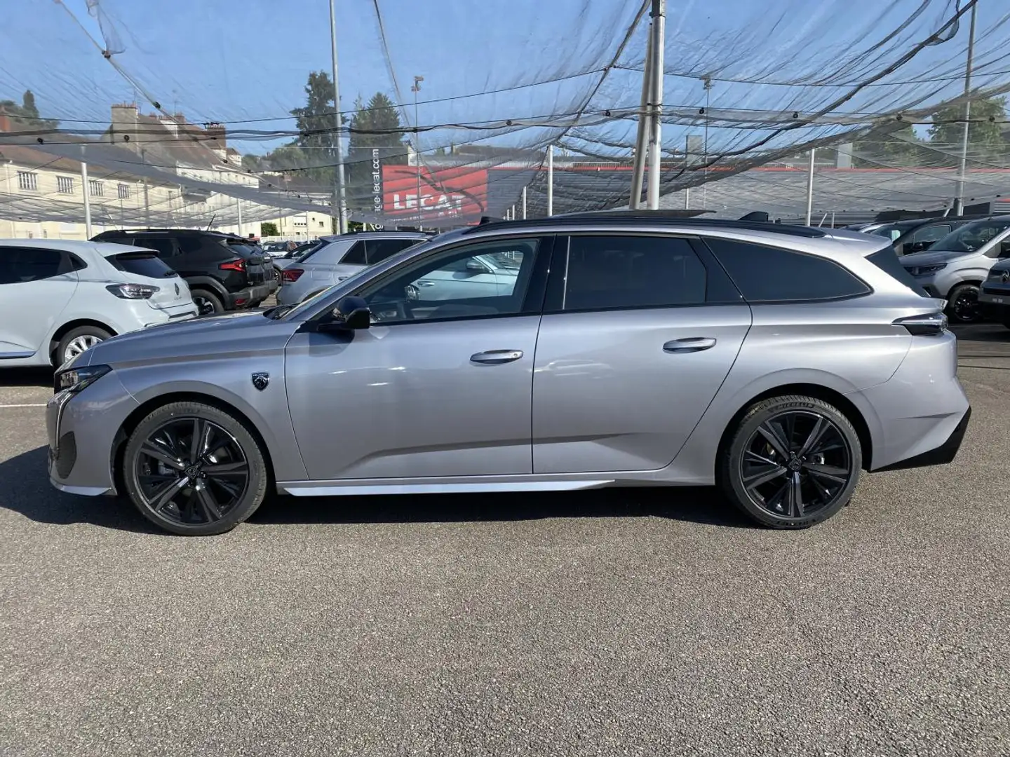 Peugeot 308 III 1.5 BlueHDi S\u0026S 130 EAT8 GT TOIT OUVRANT  Gris - 2