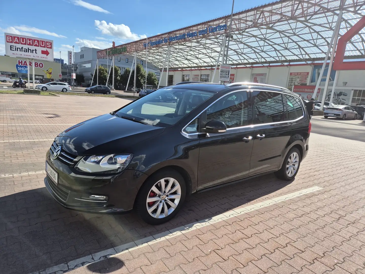 Volkswagen Sharan 2.0 TDI Highline - 1