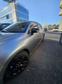 1.8 hybrid Black Street cvt