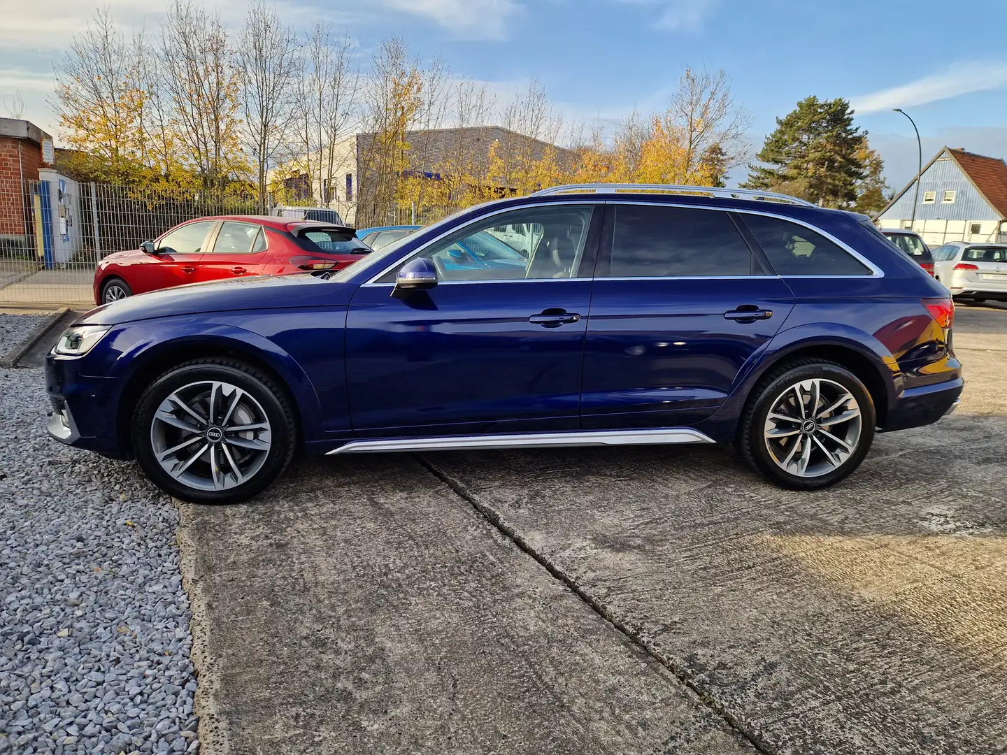 Audi A4 allroad 40 TDI Head Up, AHK, LED Blau - 2