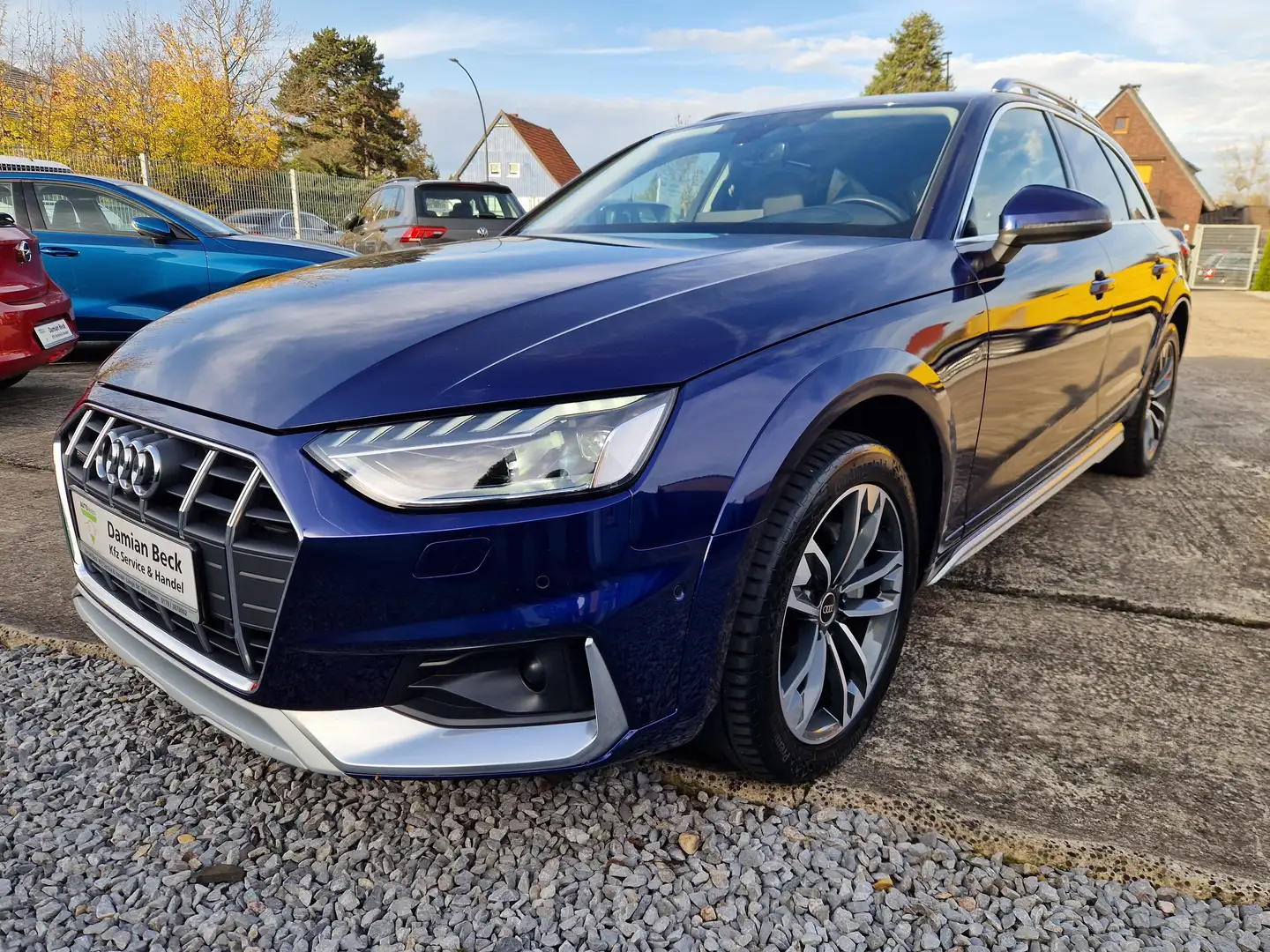 Audi A4 allroad 40 TDI Head Up, AHK, LED Blau - 1