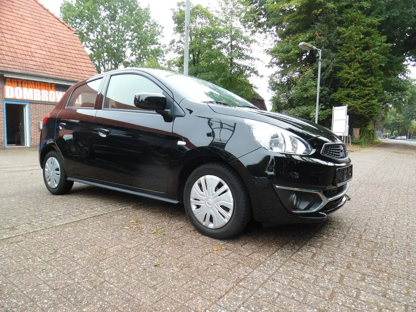Mitsubishi Space Star Edition 5-Türer*Klima*Scheckheftgepf. Schwarz - 1