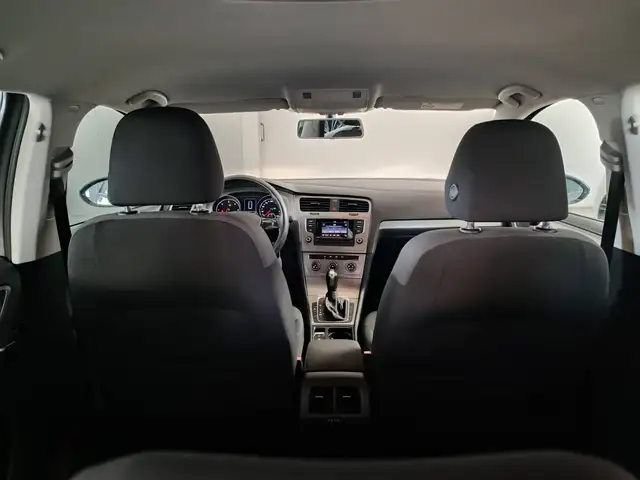 Volkswagen Golf view 15