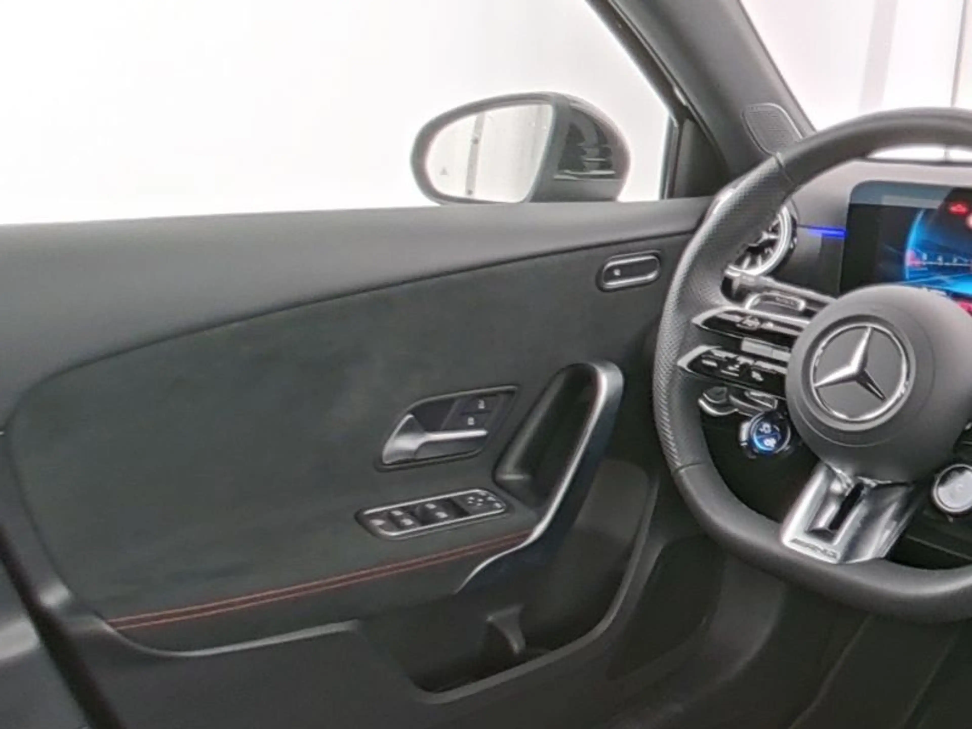 Mercedes-Benz A 35 AMG Mercedes-AMG A 35 4M PREMIUM STANDH MBEAM DISTRO — photo 4