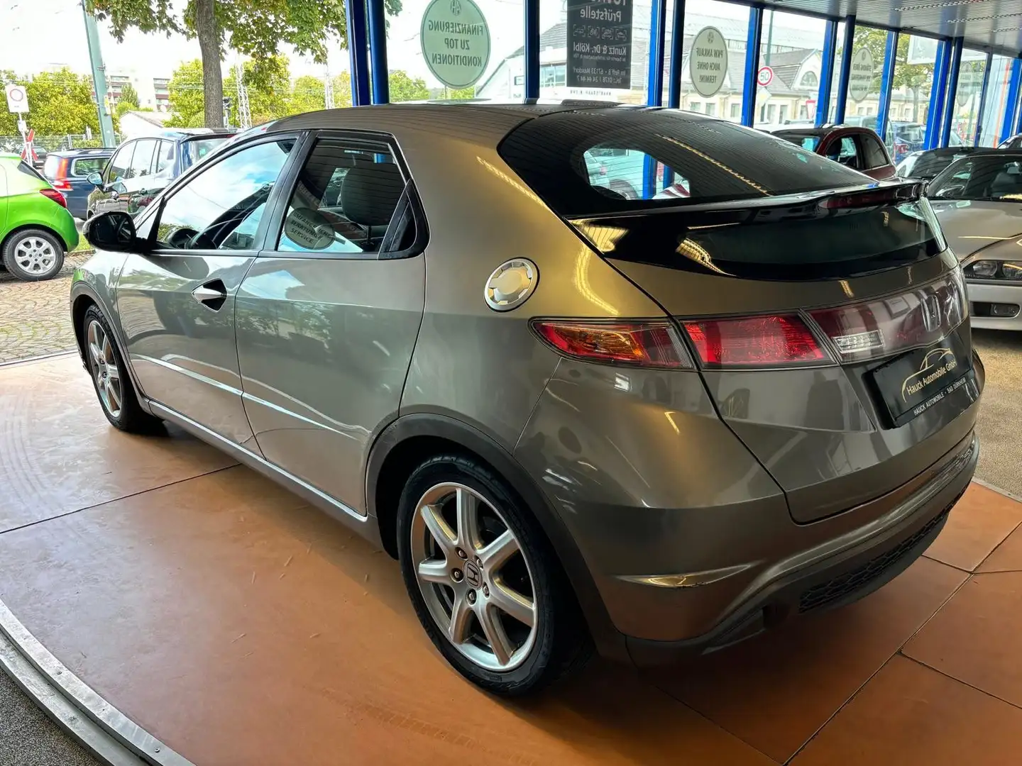 Honda Civic Lim. 5-trg. 1.4 Comfort /2.Hd/81TKM/SH/Rad Grau - 2