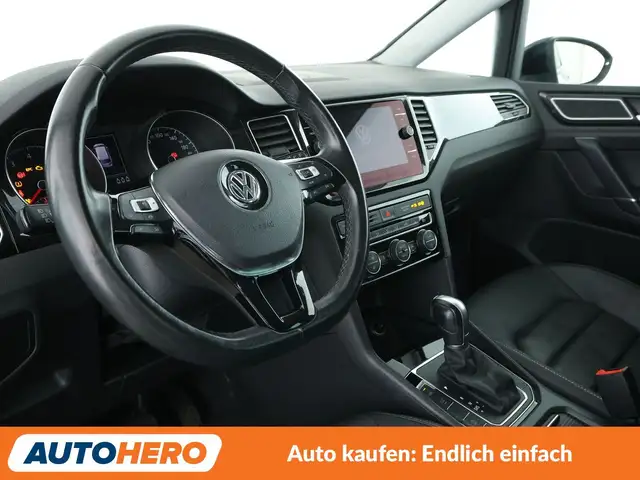 Volkswagen Golf view 11