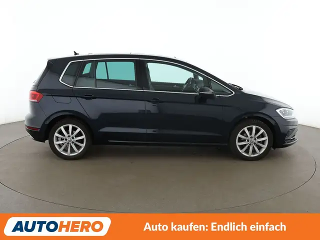 Volkswagen Golf view 7