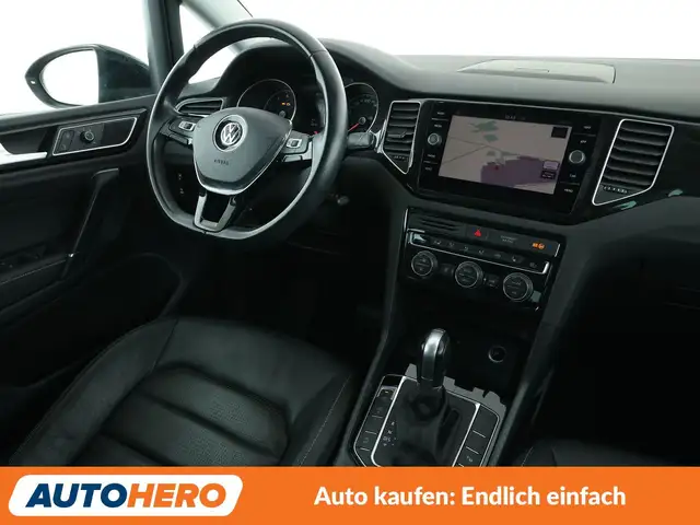 Volkswagen Golf view 13