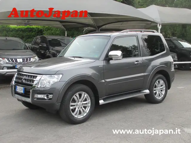 Mitsubishi Pajero 3.2 DI-D 190 CV INSTYLE AUTOMATICO