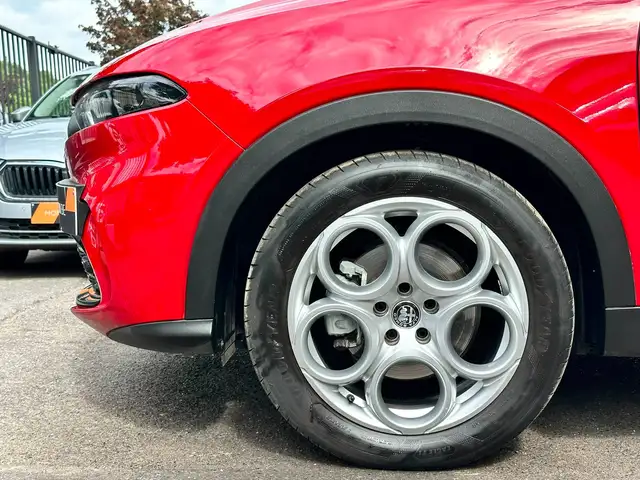 Alfa Romeo Tonale view 2