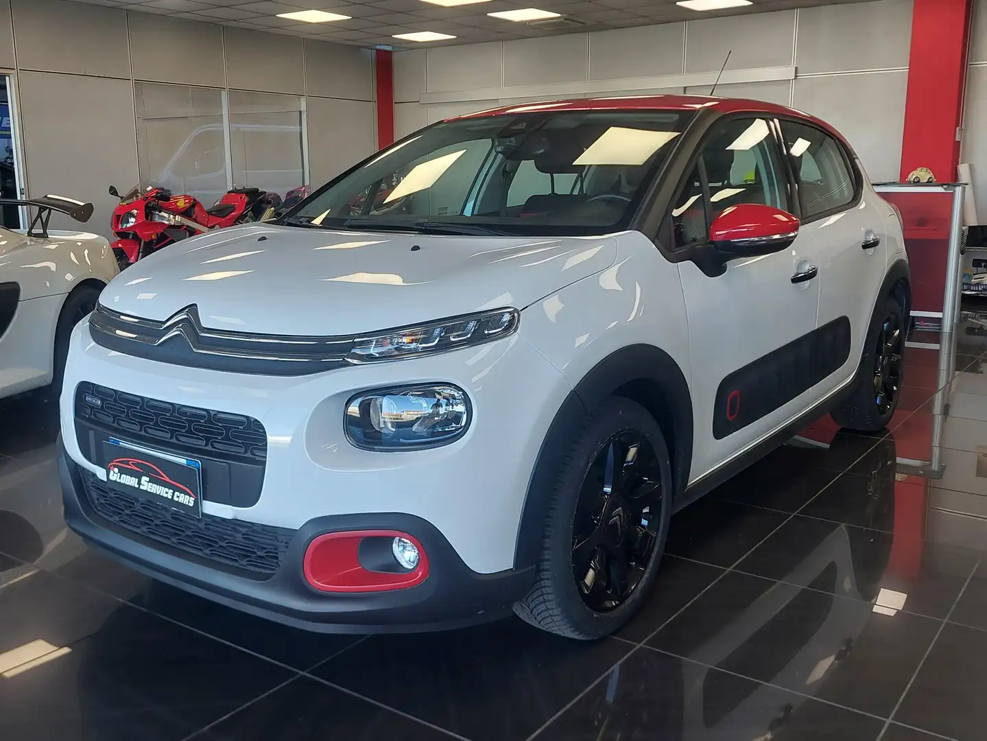 Citroen C3 C3 III 2017 1.2 puretech Shine 82cv Blanco - 1