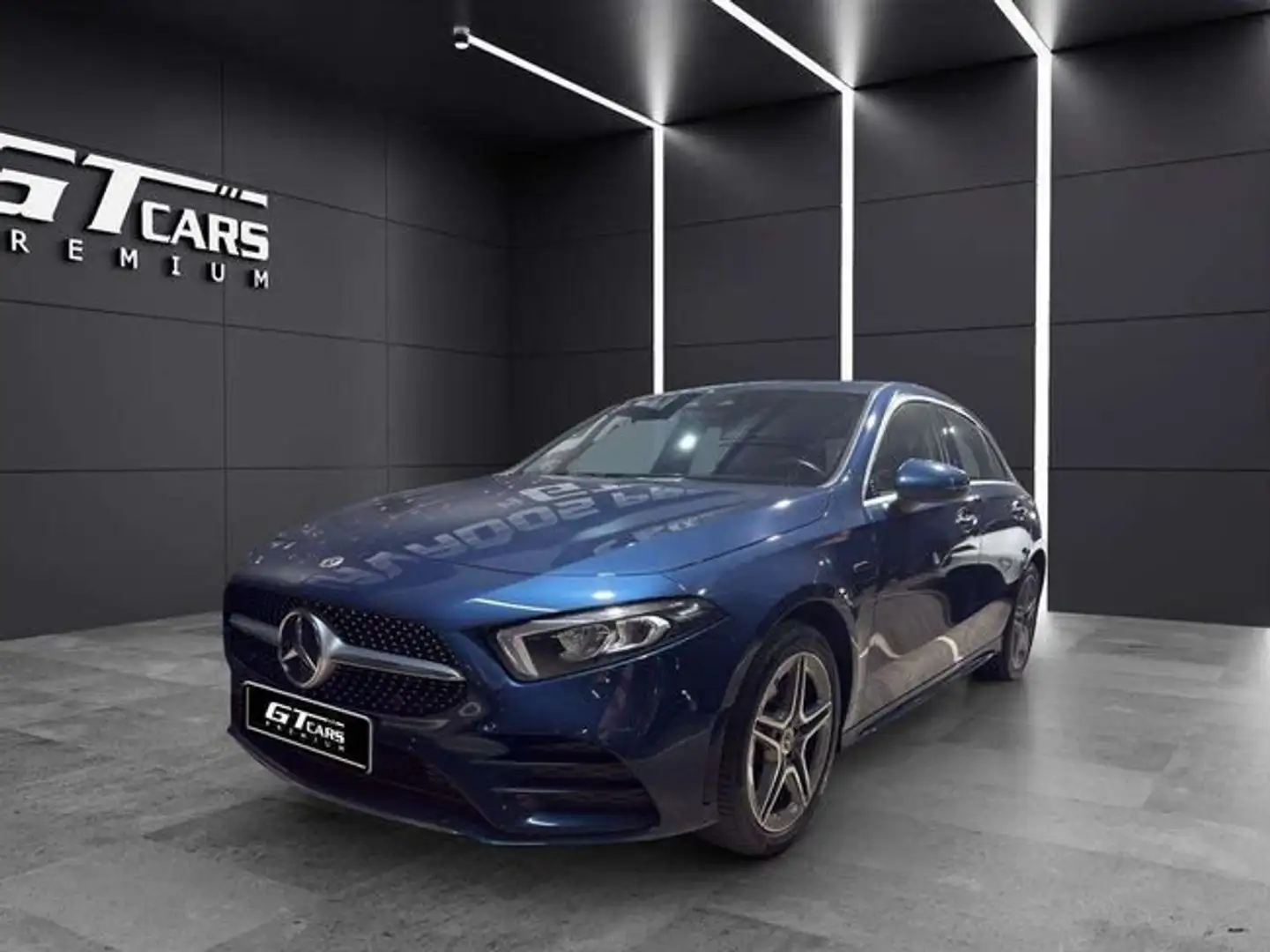 Mercedes-Benz A 250 250e AMG Azul - 1