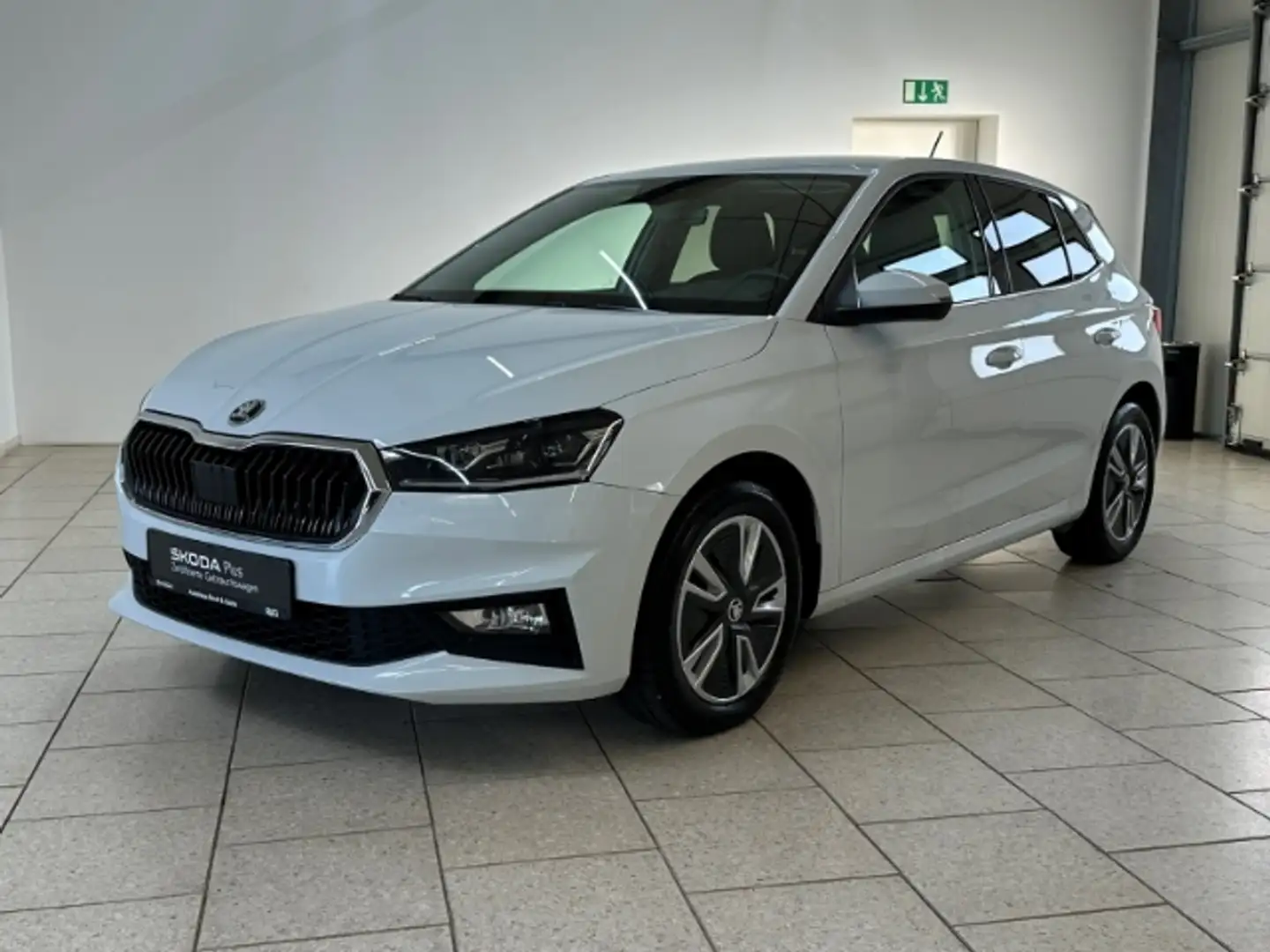 Skoda Fabia 1.0 TSI DSG Style Kamera SHZ PDC Freisprech Weiß - 2