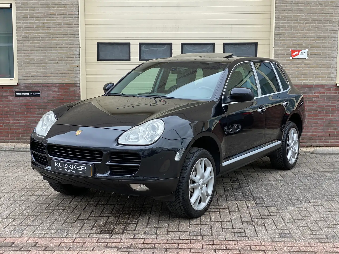 Porsche Cayenne 4.5 S Schuifdak | Bose | Trekhaak | Memory | Carpl Zwart - 1