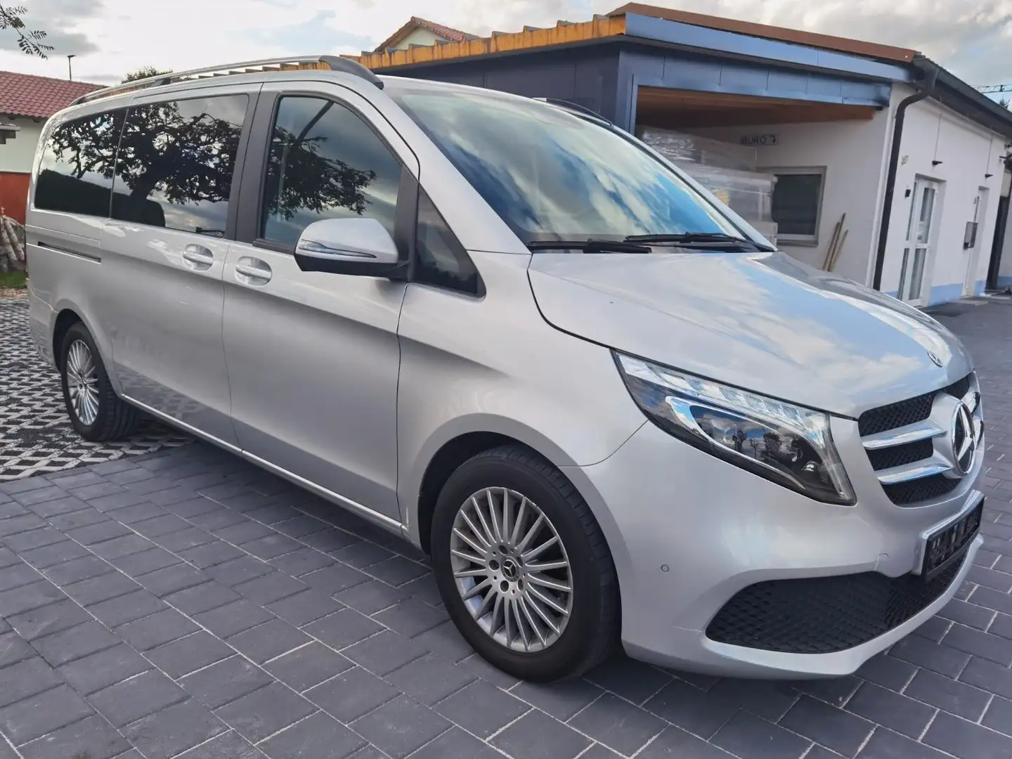 Mercedes-Benz V 220 V -Klasse V 220/250/300 d EDITION lang Silber - 1