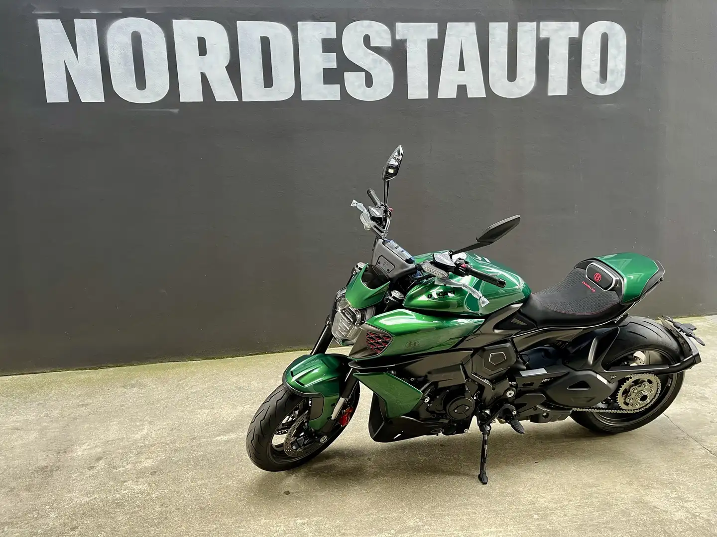 Ducati Diavel BENTLEY NUOVA N° 35/500 PRONTA CONSEGNA Verde - 1